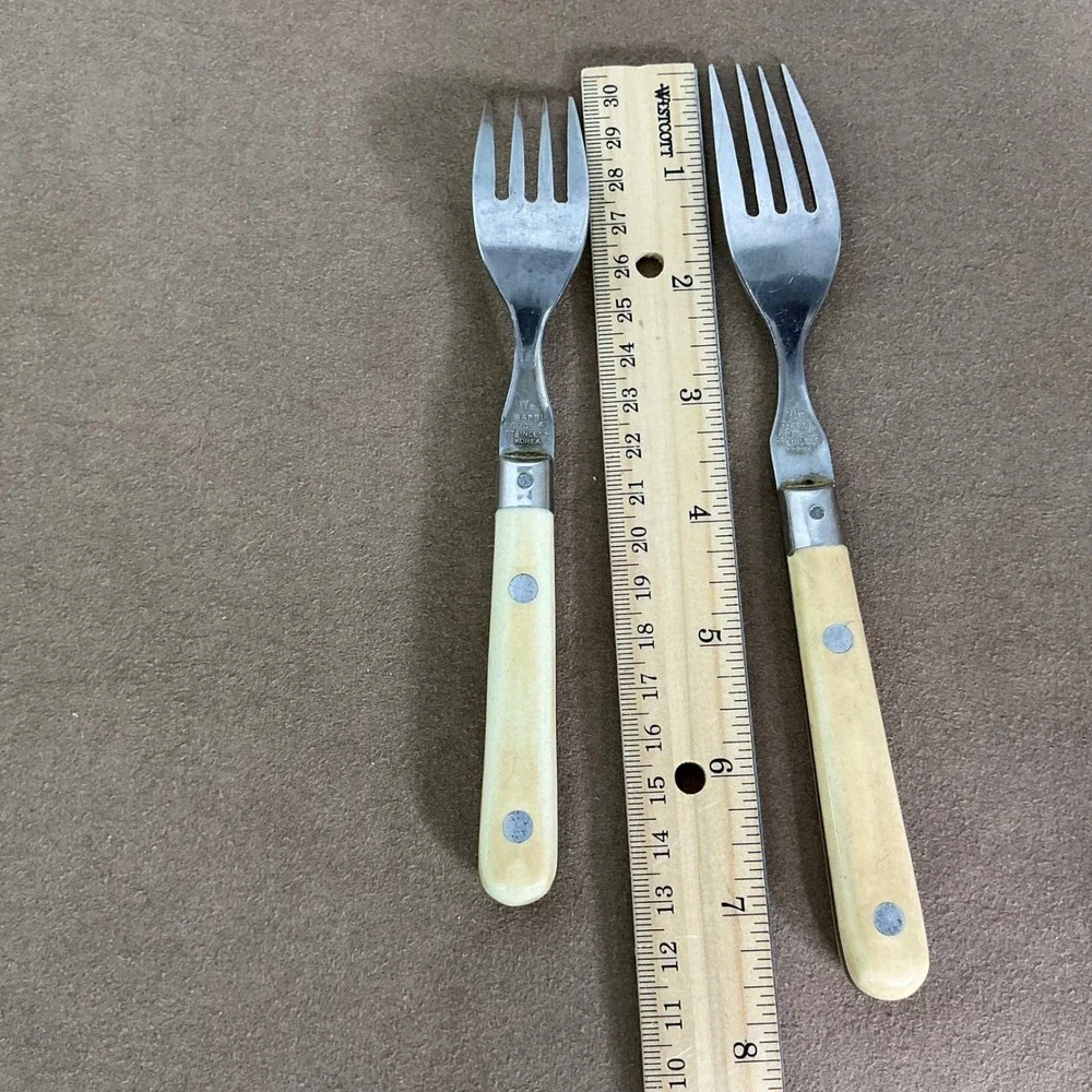 WF Mardi Gras‎ Stainless Flatware Korea Ivory Handle 10pc Fork Spoon Knife Set